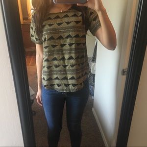 tribal print zipper back blouse